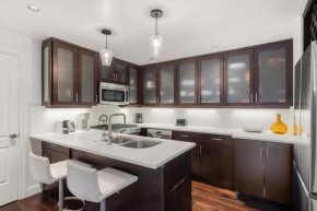 New Listing 1 BR Aspen Condo by Gondola